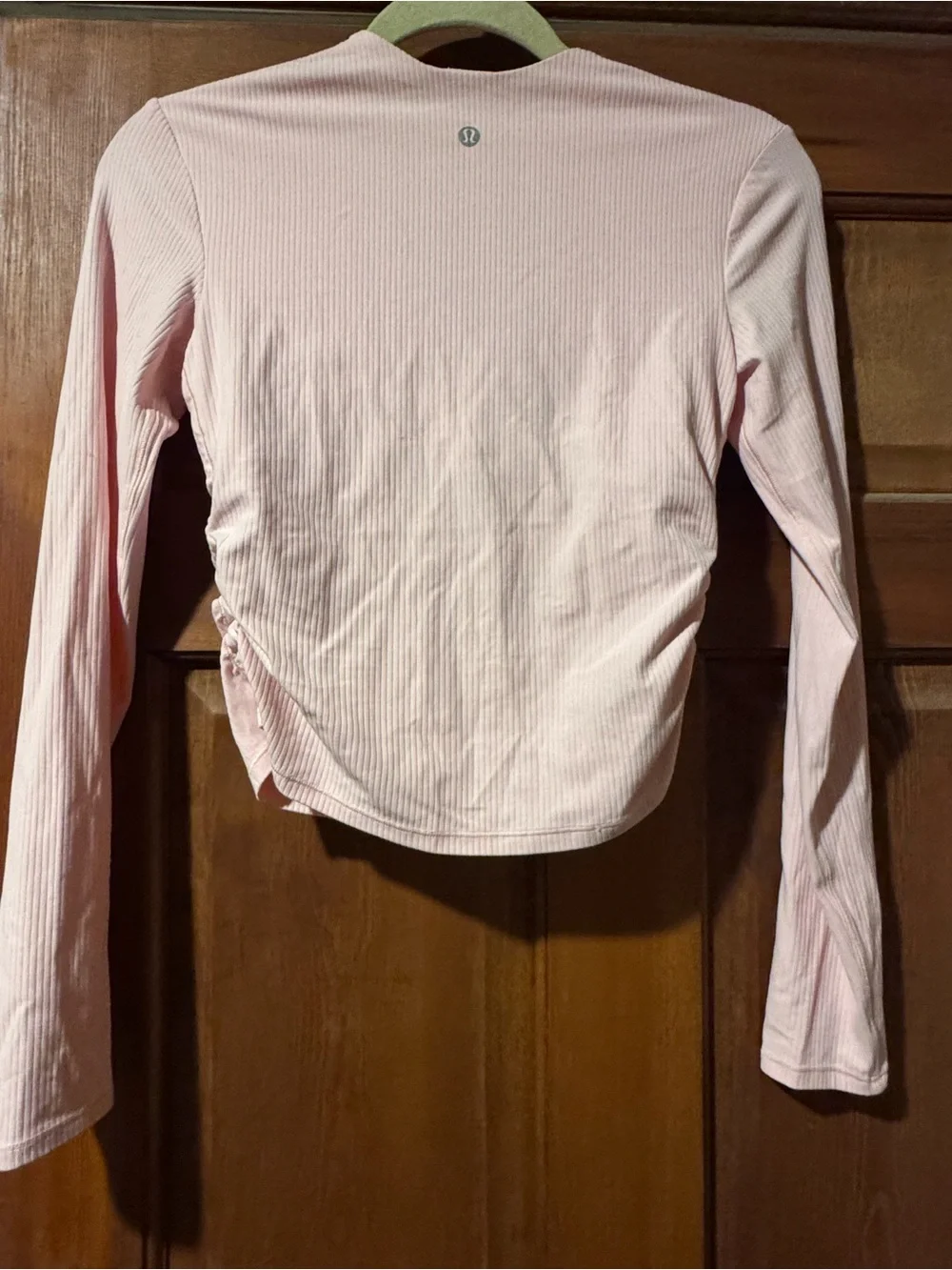 Lululemon Ribbed V-Neck Long Sleeve Crop Top - Light Pink padded